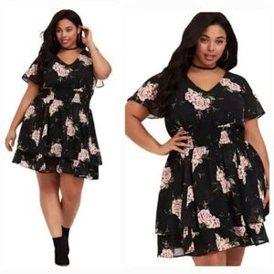 NEW Torrid Black Floral Smocked Georgette Dress in Dream Bouquet Size 2 (2X)